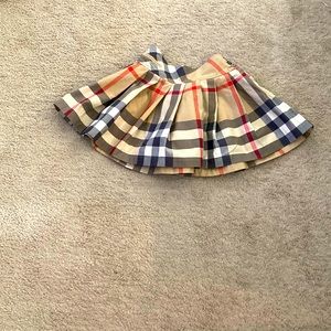 Burberry size 10 skirt
